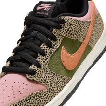 Load image into Gallery viewer, Nike SB Dunk Low Pro QS- Arts-Rec