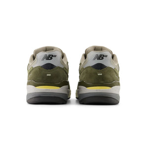 NB Numeric Andrew Reynolds 933 Skate Shoes-Green/Green