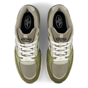 NB Numeric Andrew Reynolds 933 Skate Shoes-Green/Green