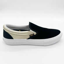 Load image into Gallery viewer, Vans x Shake Junt Slip-On Pro Skate Shoes-Black/Gold
