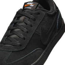 Load image into Gallery viewer, Nike SB FC Classic Skate Shoes-Black/Black
