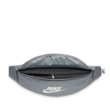 Load image into Gallery viewer, Nike Heritage Waistpack Bag
