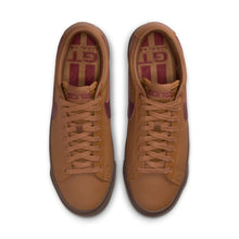 Load image into Gallery viewer, Nike SB Blazer Low Pro GT-Light British Tan/Dark Team Red
