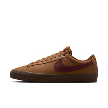 Load image into Gallery viewer, Nike SB Blazer Low Pro GT-Light British Tan/Dark Team Red
