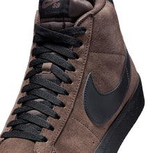 Load image into Gallery viewer, Nike SB Zoom Blazer Mid Baroque Brown/Black
