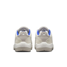 Load image into Gallery viewer, Nike SB Vertebrae-Summit White/Cosmic Clay
