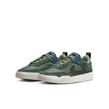 Load image into Gallery viewer, Nike SB Big Kids&#39; Day One Shoes (GS)-Vintage Green
