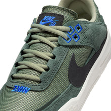 Load image into Gallery viewer, Nike SB Big Kids&#39; Day One Shoes (GS)-Vintage Green
