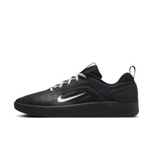 Load image into Gallery viewer, Nike SB Zoom Nyjah 4 Skate Shoes-Black/White
