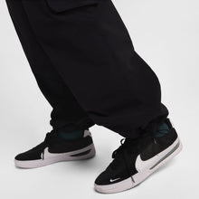 Load image into Gallery viewer, Nike SB Kearny Cargo Skate Pants
