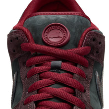 Load image into Gallery viewer, Nike SB Dunk Low QS Shoes - Riot Skateshop - Mahogany/Dark Beetroot
