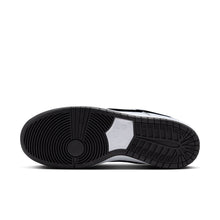 Load image into Gallery viewer, Nike SB Dunk Low Pro - White/Black/Gum
