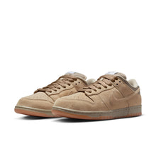 Load image into Gallery viewer, Nike SB Dunk Low Pro B Skate Shoes-Parachute Beige/Desert Khaki
