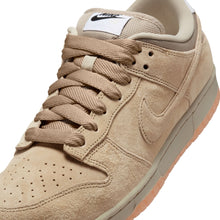 Load image into Gallery viewer, Nike SB Dunk Low Pro B Skate Shoes-Parachute Beige/Desert Khaki
