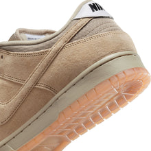 Load image into Gallery viewer, Nike SB Dunk Low Pro B Skate Shoes-Parachute Beige/Desert Khaki
