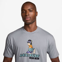 Load image into Gallery viewer, Nike SB Dunk Dog Max90 T-Shirt-Wolf Grey
