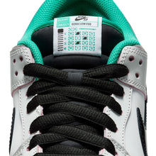 Load image into Gallery viewer, Nike SB Dunk Low Pro QS-CSEF-White Clear Emerald
