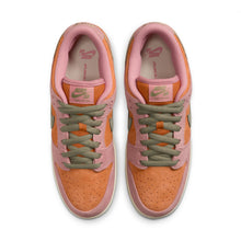 Load image into Gallery viewer, Nike SB Dunk Low Pro-Red Stardust/Monarch
