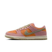 Load image into Gallery viewer, Nike SB Dunk Low Pro-Red Stardust/Monarch
