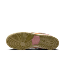 Load image into Gallery viewer, Nike SB Dunk Low Pro-Red Stardust/Monarch
