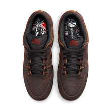 Load image into Gallery viewer, Nike SB Dunk Low Pro PRM-Krampus
