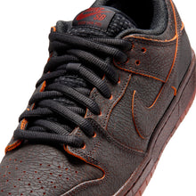 Load image into Gallery viewer, Nike SB Dunk Low Pro PRM-Krampus
