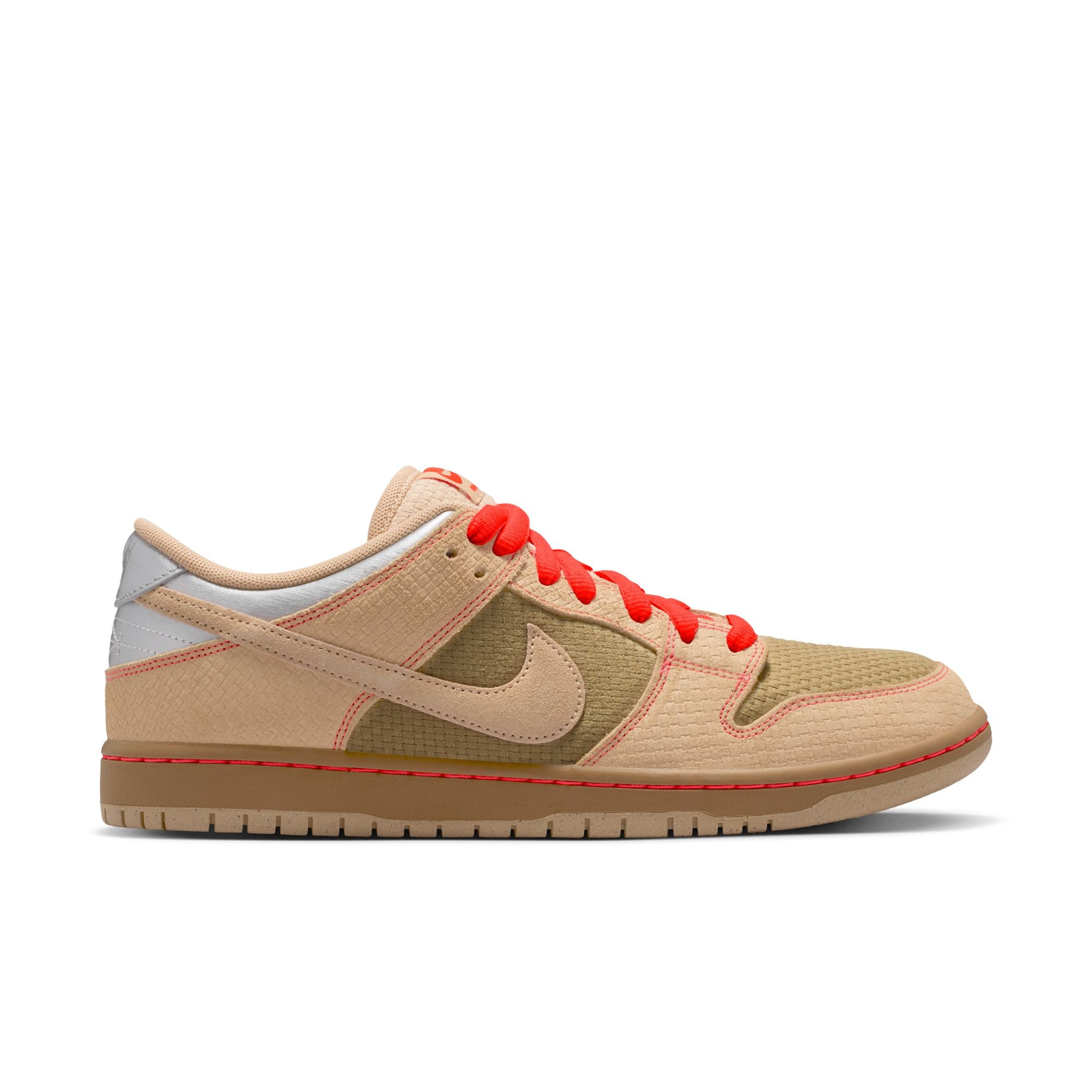 Nike SB Dunk Low Pro 