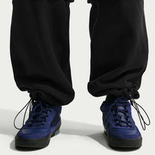 Load image into Gallery viewer, Nike SB Ishod Wair Cargo Convertible Sweatpants
