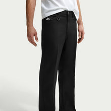 Load image into Gallery viewer, Nike SB Getamovin Skateboarding Pants-Black
