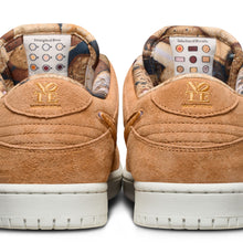 Load image into Gallery viewer, Nike SB x NOTE Manchester Dunk Low Pro "Brew &amp; Biscuits"
