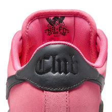 Load image into Gallery viewer, Nike SB Zoom Tennis Classic-Hyper Pink/Black
