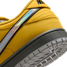 Load image into Gallery viewer, Nike SB Dunk Low Pro-Muni Fast Pass-Lightning/Denim Turquoise
