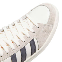 Load image into Gallery viewer, Adidas SuperSkate
