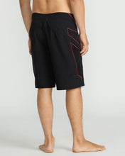 Load image into Gallery viewer, Volcom Team Mod 20” Boardshorts-Black
