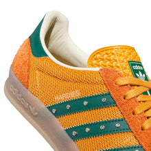 Load image into Gallery viewer, Adidas Hardies Gazelle
